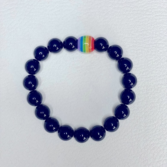 iHeart LGBTQ+ Pride Rainbow Handmade Braided Bracelet - Black - Picture 4 of 6